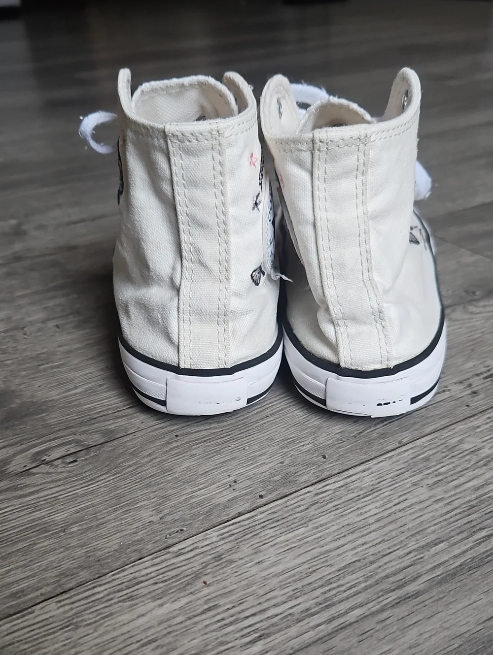 Kid's Chuck Taylor All Star High Top Sneaker Big Kid - Butterfly, Off White Sz 3 - Picture 4 of 10